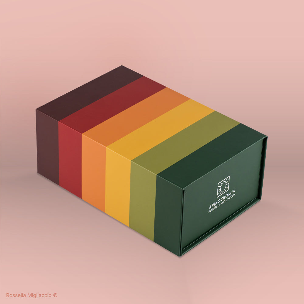 Confezione regalo vuota con palette armocromatica autumn di Rossella Migliaccio.
