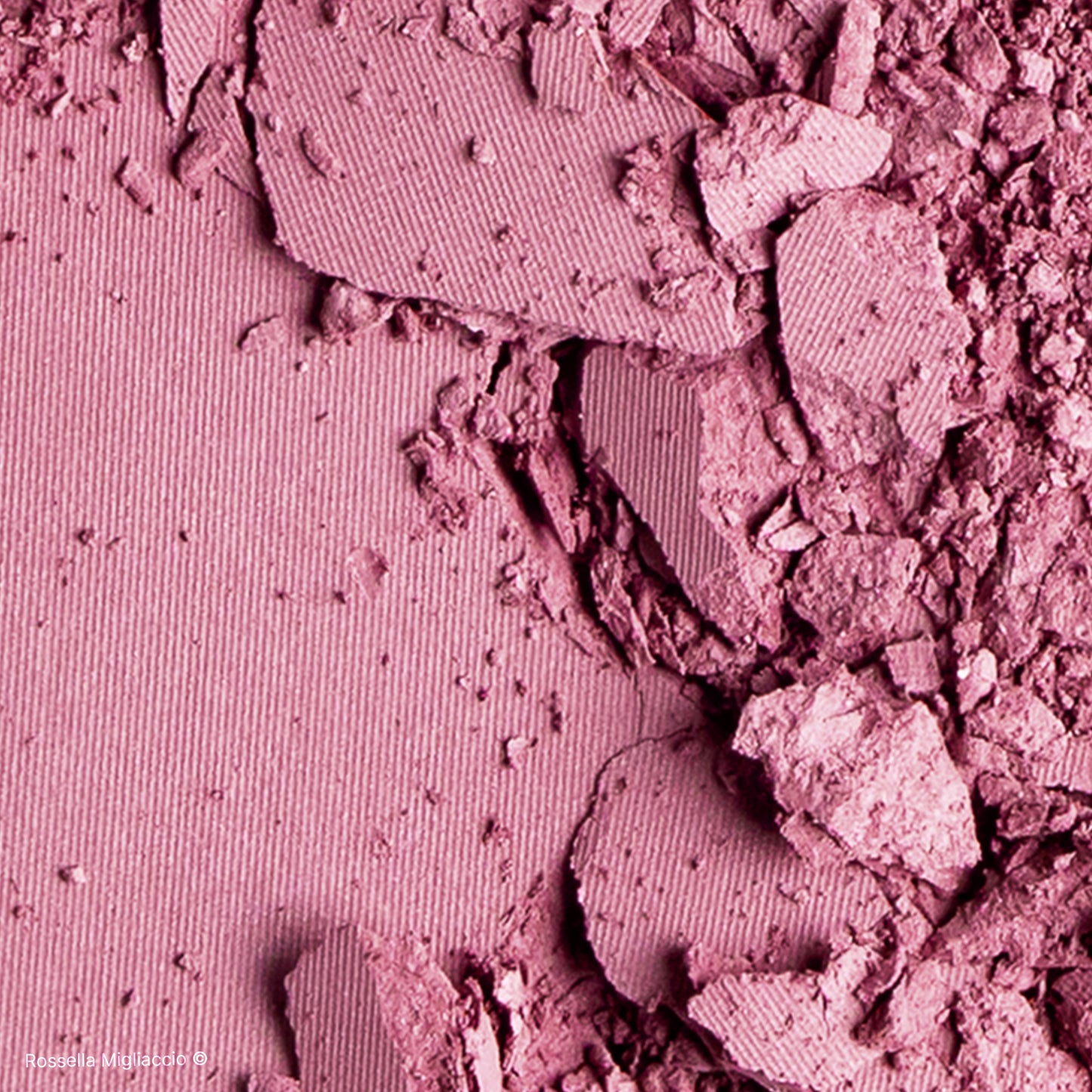 Texture in polvere di Summer 02, il blush malva per la palette primavera di Rossella Migliaccio.