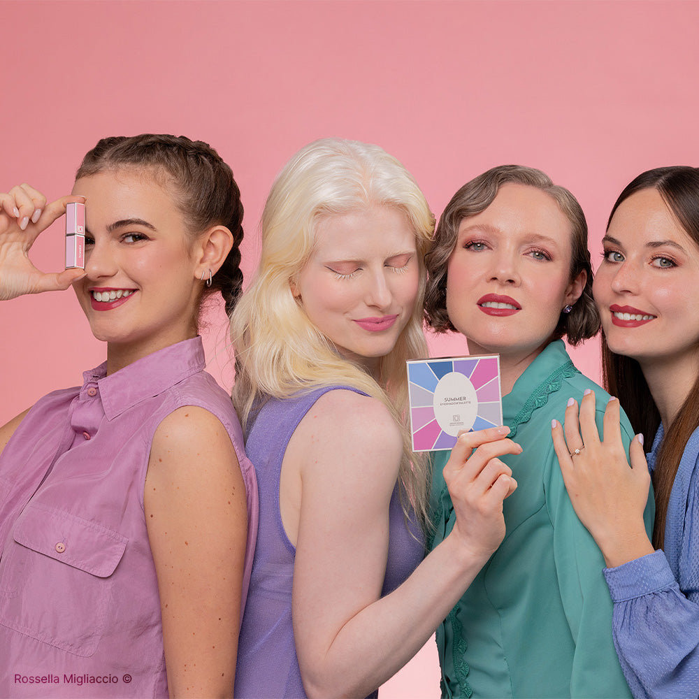 Ragazze di varie tipologie di stagione Summer.