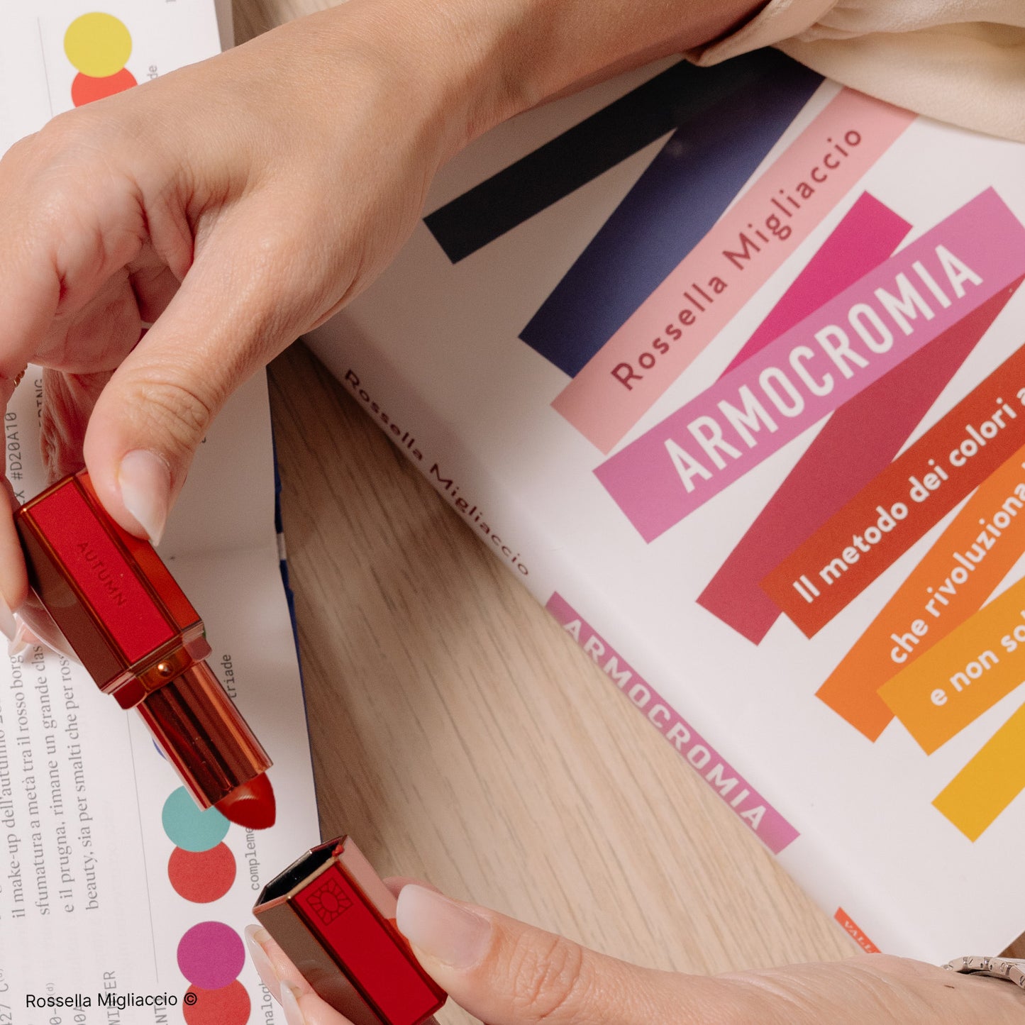 Libro Armocromia + 1 rossetto