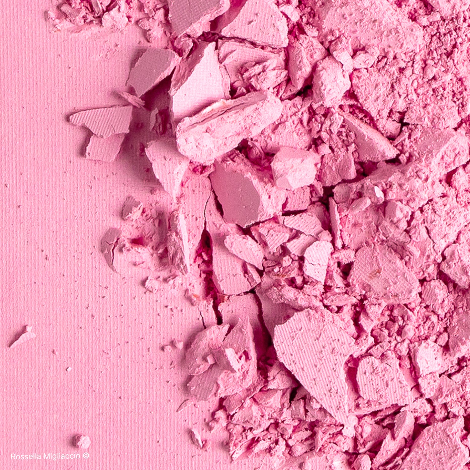 Texture in polvere di Summer 01, il blush rosa confetto per la palette primavera di Rossella Migliaccio.