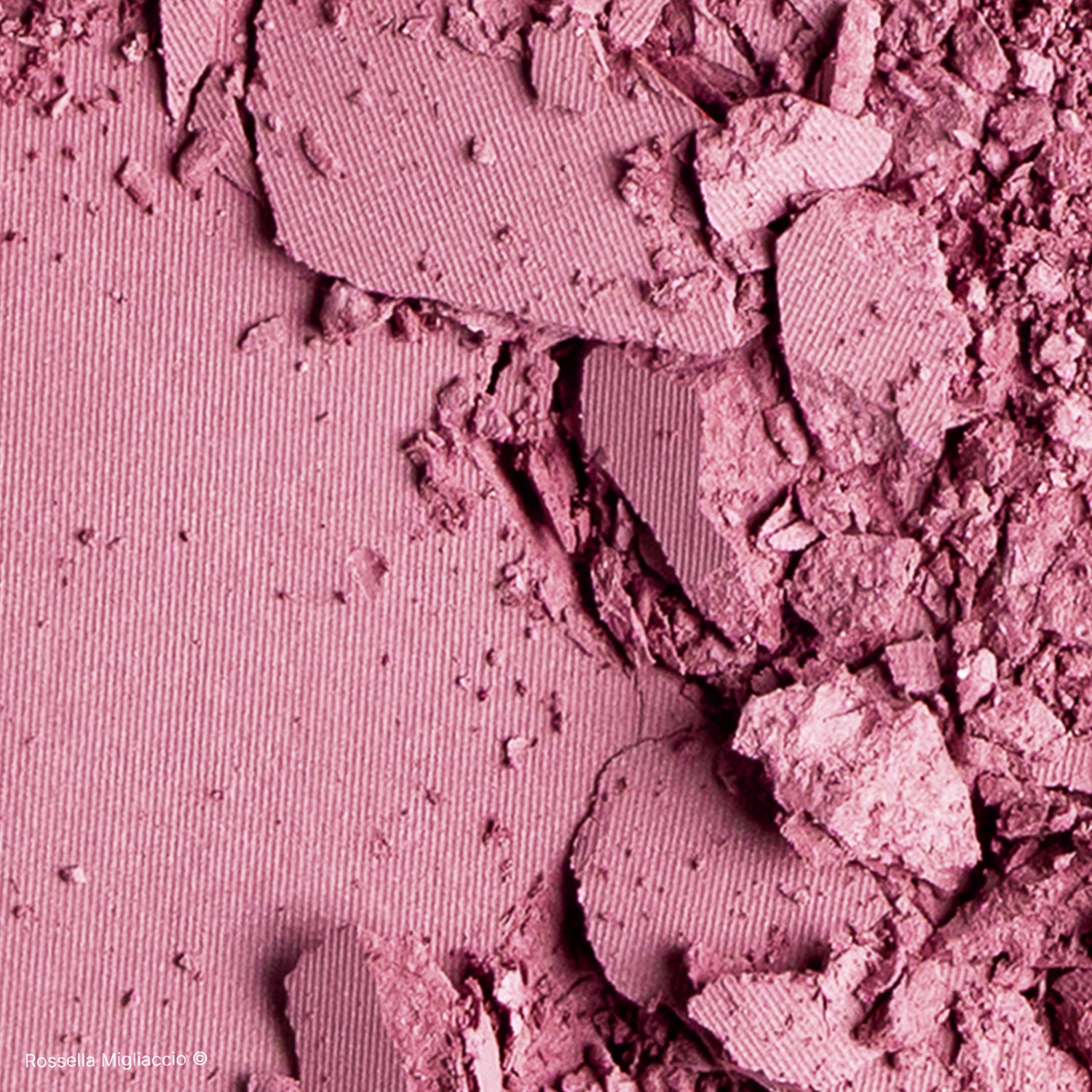 Texture in polvere di Summer 02, il blush malva per la palette primavera di Rossella Migliaccio.
